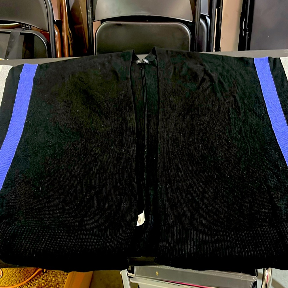 Perfect condition, Open arm sleeveless sweater wrap